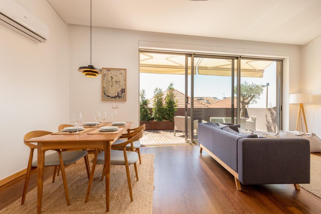 Sunny Loft In Downtown Porto With Private Parking Apartment Luaran gambar