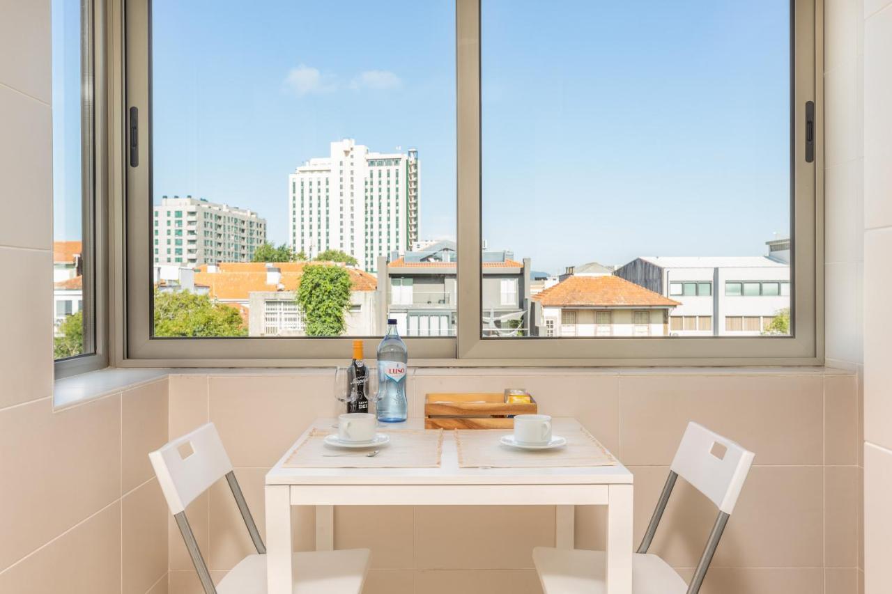 Sunny Loft In Downtown Porto With Private Parking Apartment Luaran gambar